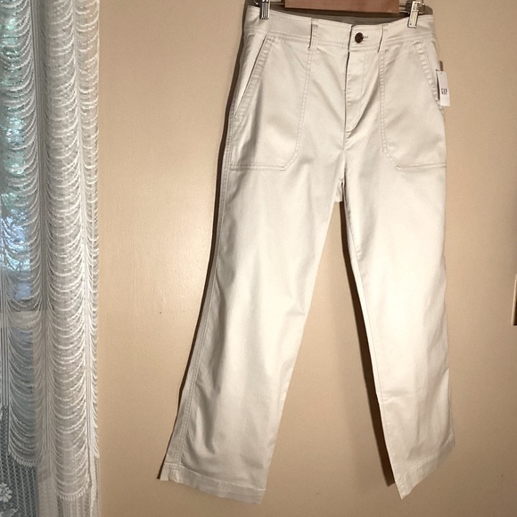 NWT GAP UTILITY POCKET KHAKI GIRLFRIEND FIT PANTS - SLIM HIPS TAPERED LEG - Picture 12 of 15